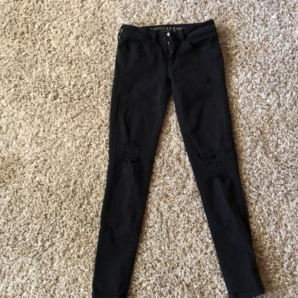 Black American Eagle distressed jeans